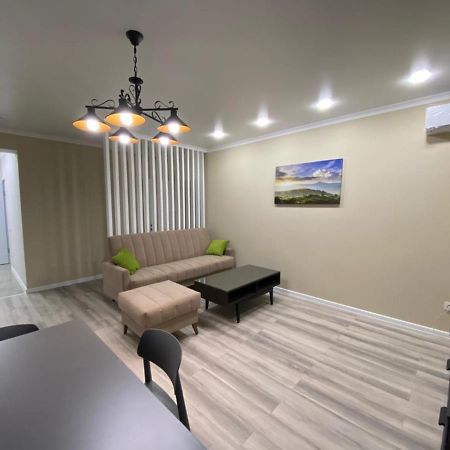 Vip Apartment Mountain View Almaty Exterior foto