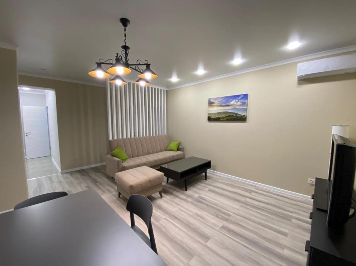 Vip Apartment Mountain View Almaty Exterior foto